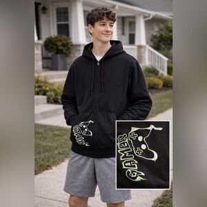 H&M Boys Black Gamer Zip Hoodie Size 13-14Y Controller Graphic